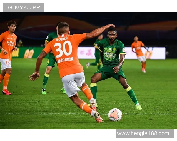 足球明星大腿魅力全景展示让你领略不同风格与力量的完美结合 足球明星大腿魅力全景展示让你领略不同风格与力量的完美结合