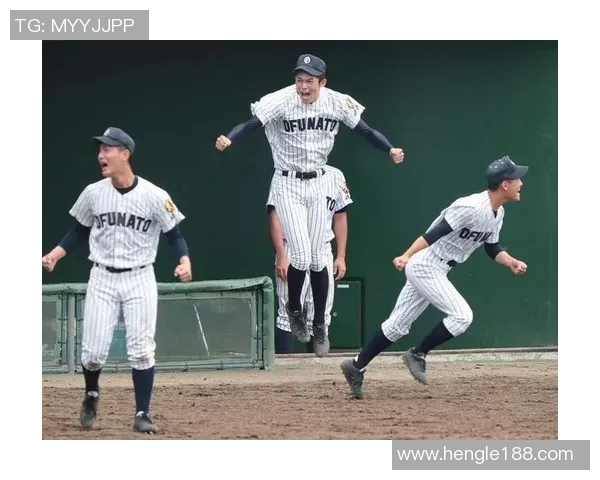 人民大学足球明星的崛起与荣耀之路：青春热血与梦想的交汇