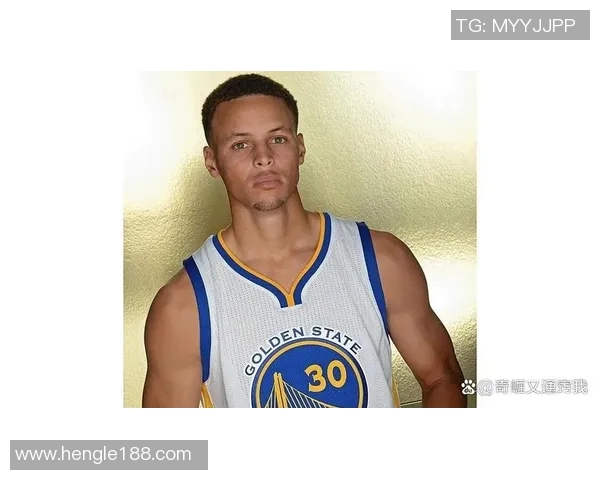 像库里一样闪耀的足球明星们如何在绿茵场上创造传奇与辉煌