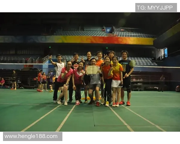 南京羽毛球队以75分稳居冠军赛积分榜首位争夺冠军的激烈竞争仍在继续 南京羽毛球队以75分稳居冠军赛积分榜首位争夺冠军的激烈竞争仍在继续